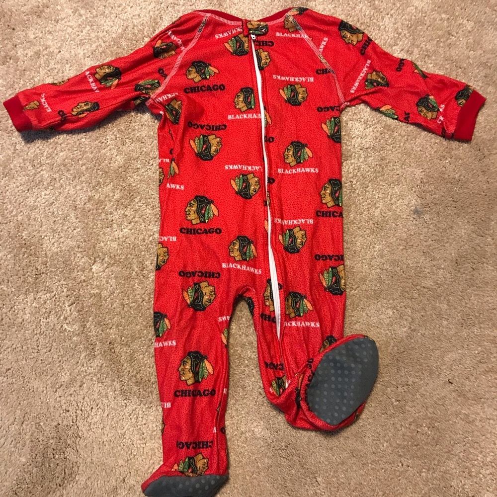NHL Chicago Blackhawks 18m footie pajamas